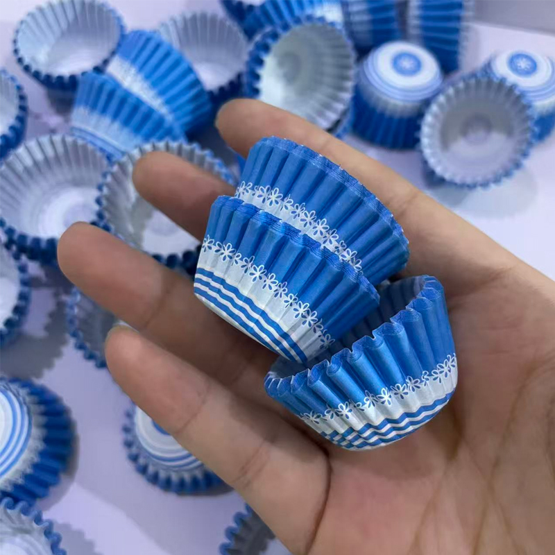 200個/500個/1000個 ブルーフラワーミニケーキペー - Kitchen Baking Mat のレビューと価格